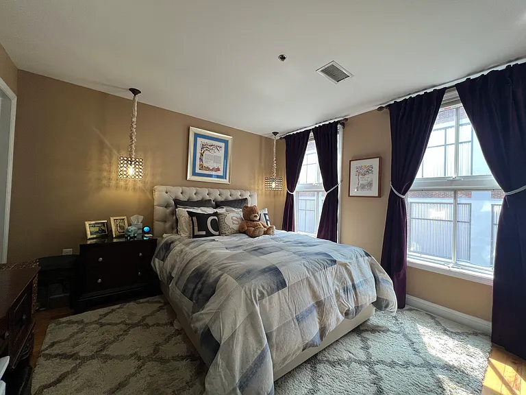 812 Grand St #417 — Photo 7