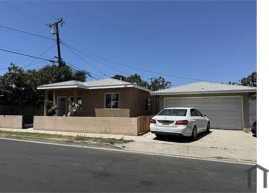 640 S Oak St — Photo 10