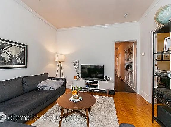 4th image of 2537 W Carmen Ave