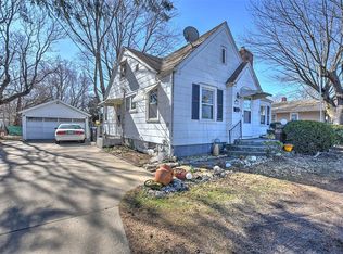 2445 E Garfield Ave, Decatur, IL 62526