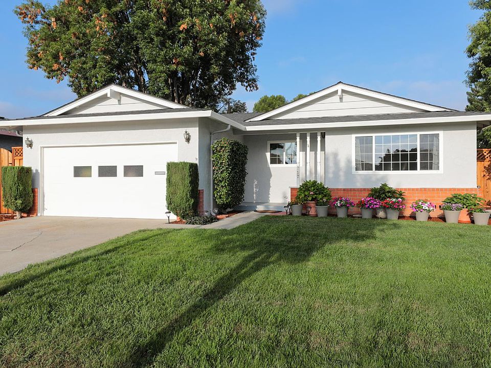 1st image of 757 Daffodil Way
