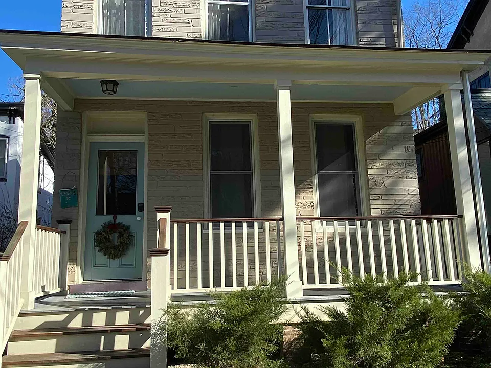 74 S Main St