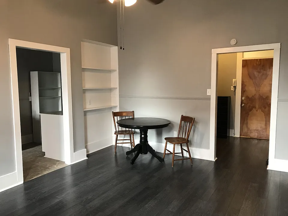 Living Room - Suite 4