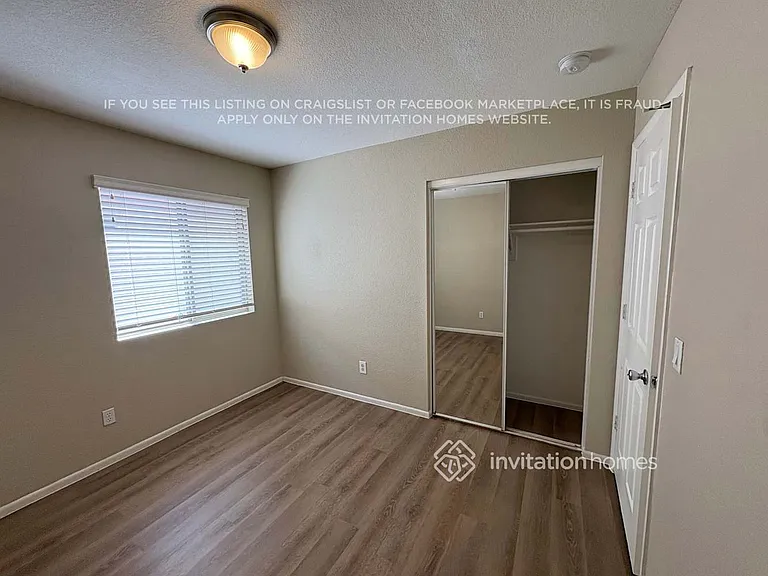 4709 N 84th Dr — Photo 8