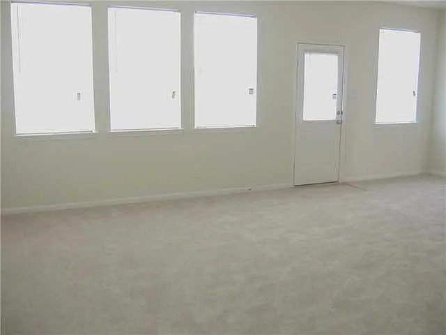 15918 Langhamwood Ln — Photo 4