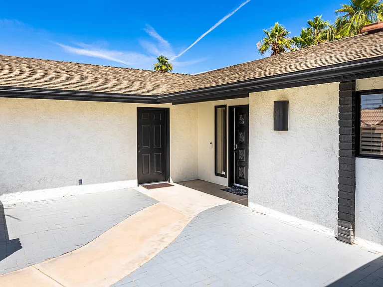 2355 Souchak Dr — Photo 2