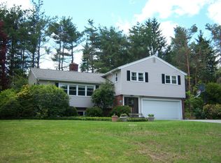 2 E Park Rd, Sterling, MA 01564