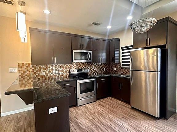 5th image of 3609 Hawthorne Ave #1