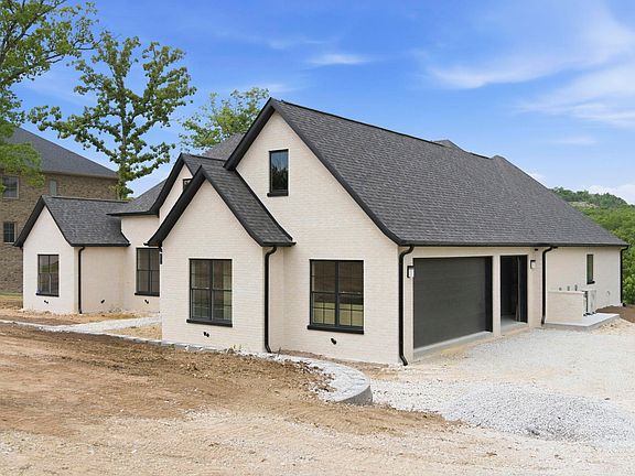 4th image of 158 Shinnecock Hills Drive