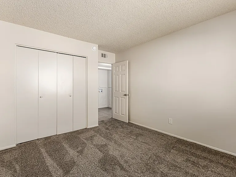 4717 W Bethany Heights Dr — Photo 20