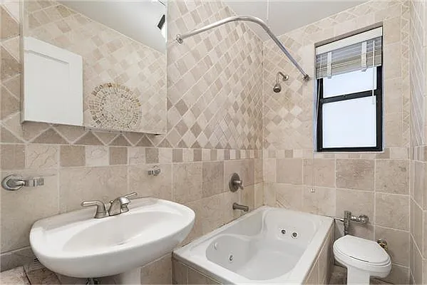 Sold by Weichert Manhattan Midtown | media 14