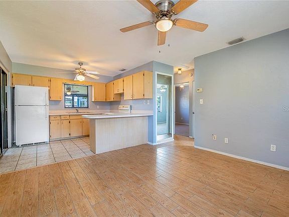 4th image of 1135 61st Ave N