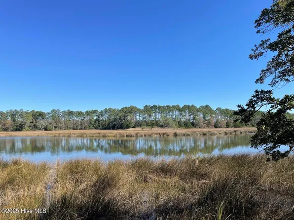 327 Garbacon Dr Lot 150, Beaufort, NC 28516