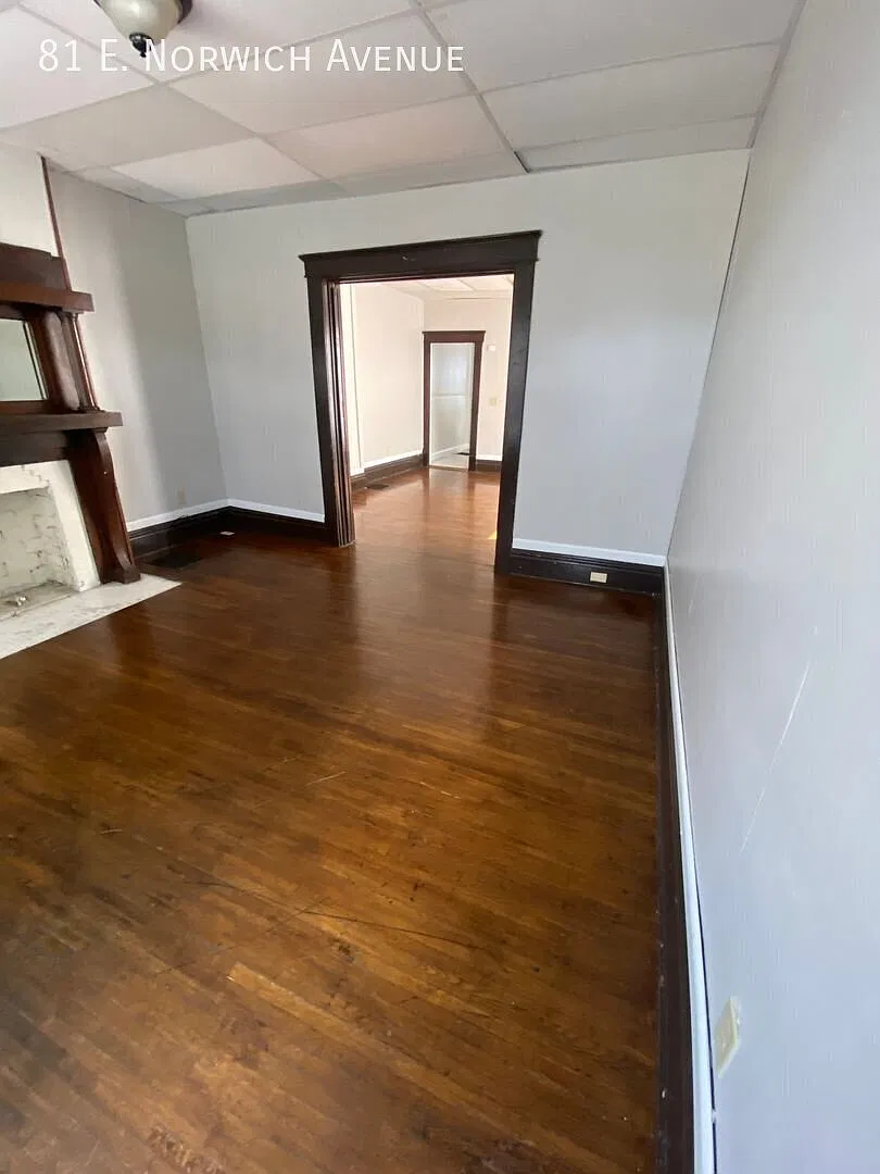 3 Bedroom available for Fall 2027 School Year! — Photo 4