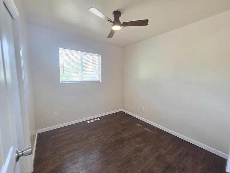 3131 Skyview Ave — Photo 8