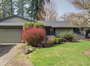 835 Cedaroak St, Saint Helens, OR 97051
