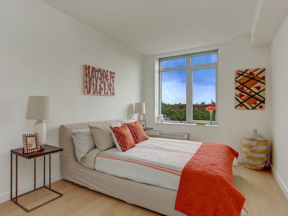 5th image of 180 Myrtle Ave APT 5E