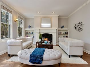 2634 N Racine Ave APT 1, Chicago, IL 60614