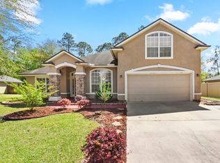 563 Martin Lakes Dr S, Jacksonville, FL 32220