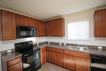 9001 Tall Sky Trce — Photo 19