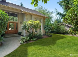 121 E Sterling Drive, Allyn, WA 98524