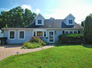 40 Appleton Dr, Hazlet, NJ 07730