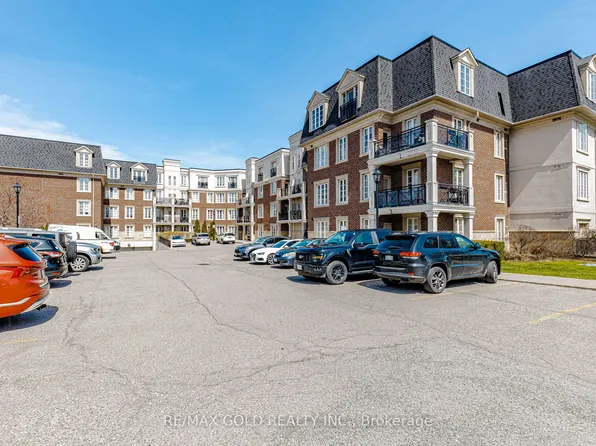 3351 Cawthra Rd #223, Mississauga, ON L5A 4N5