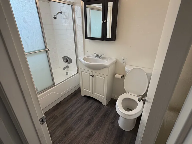 Full bathroom