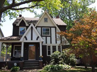 15419 Greenway Rd, Cleveland, OH 44111