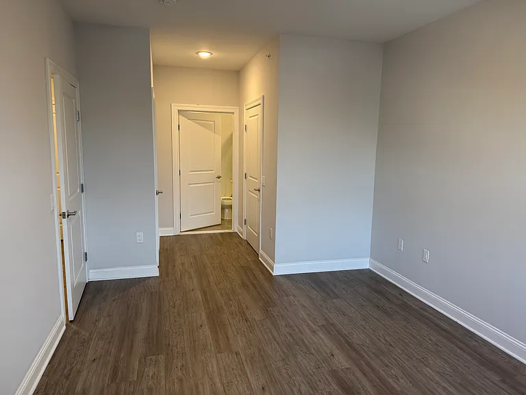 40 Park Ave #303 — Photo 5