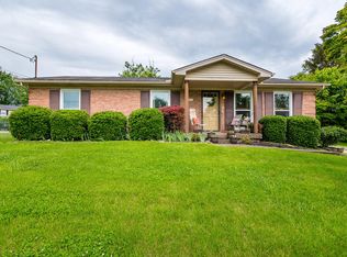 2416 Old Hickory Rd, Jeffersontown, KY 40299