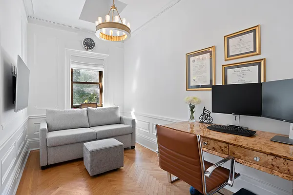 Rented by Douglas Elliman | media 15
