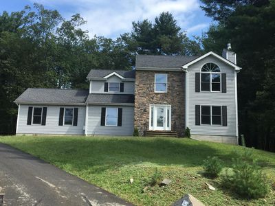 5291 Hilltop Cir, East Stroudsburg, PA, 18301