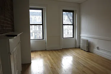 Rented by Manhattan Best Realty, Inc.