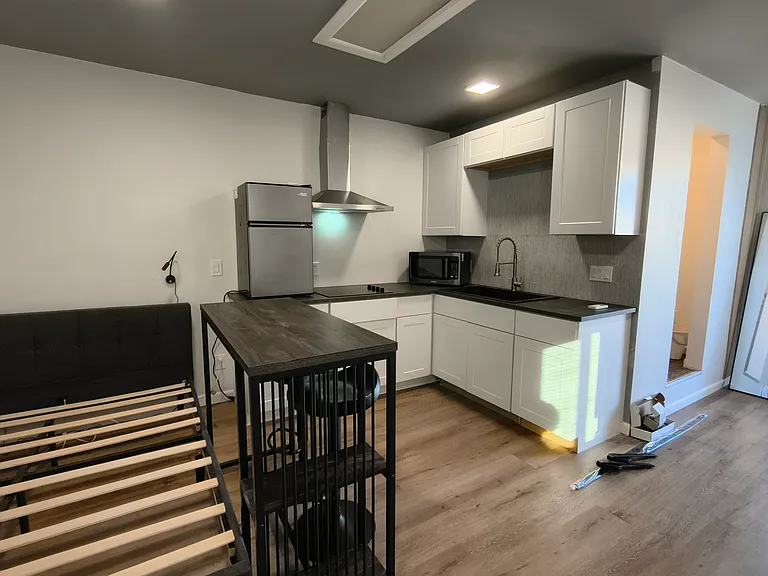 1827 Harding St #2 — Photo 14