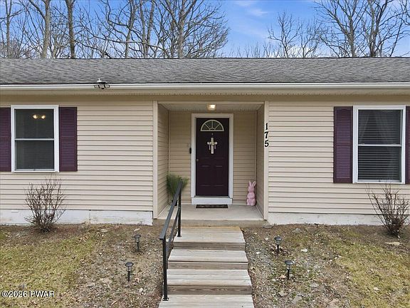 2nd image of 175 Oak Hill Rd