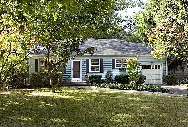 1st image of 105 Birchwood Knl