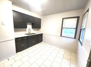 5668 N 70th St, Milwaukee, WI 53218