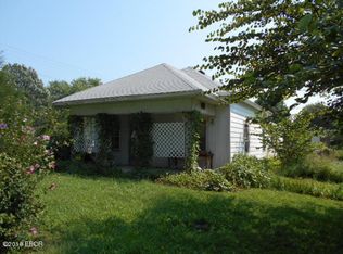 1014 Main St, Carrier Mills, IL 62917