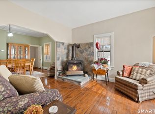 263 Seymour Rd, Woodbridge, CT 06525