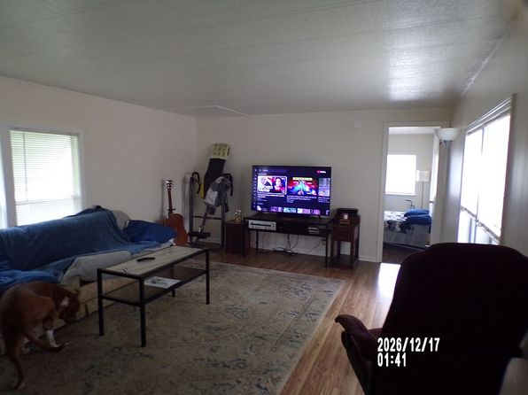 207 Viola Dr
