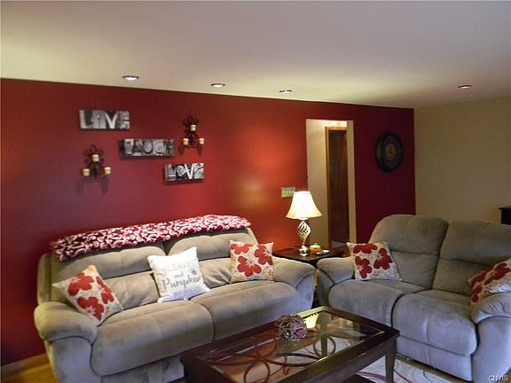 4th image of 219 Slawson Dr
