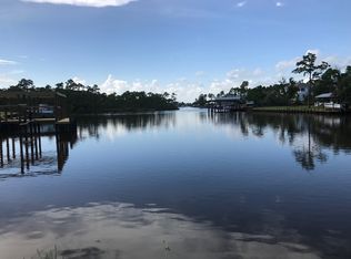 141 Hillcrest Rd, Pass Christian, MS 39571