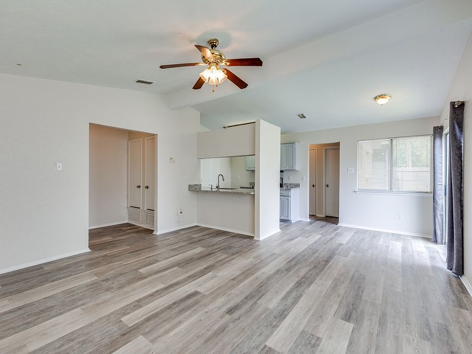 1st image of 1463 Brook Meadow Cir