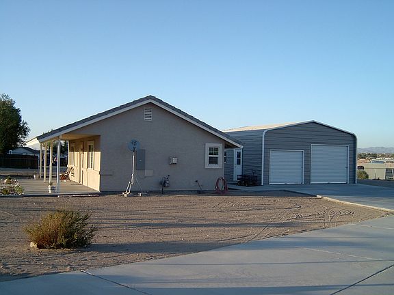 2nd House, Det Garage