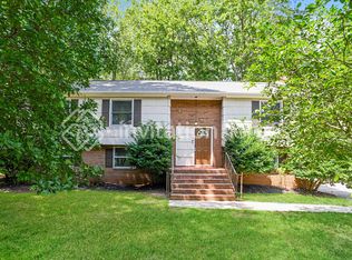 8100 Sidras Ct, Charlotte, NC 28270