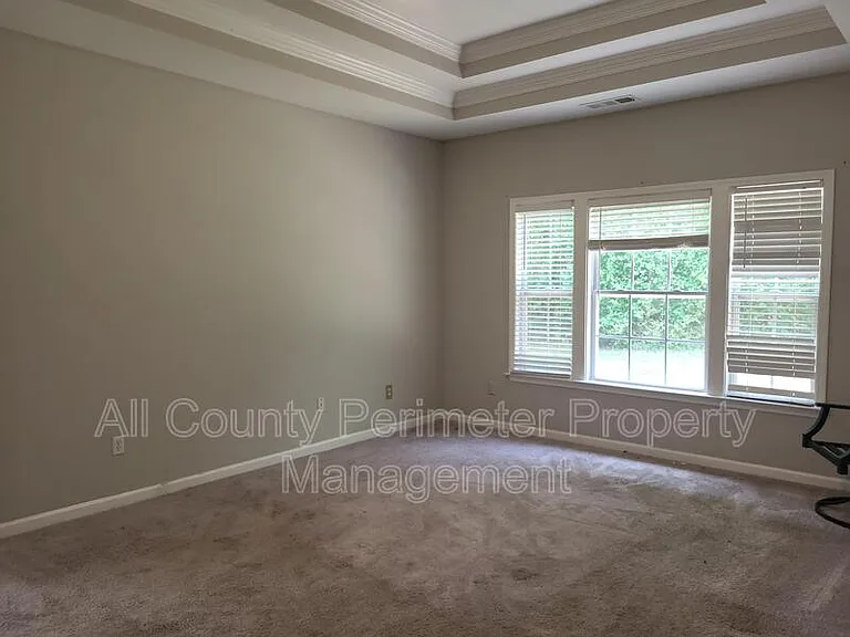 380 Simonton Crest Dr — Photo 8