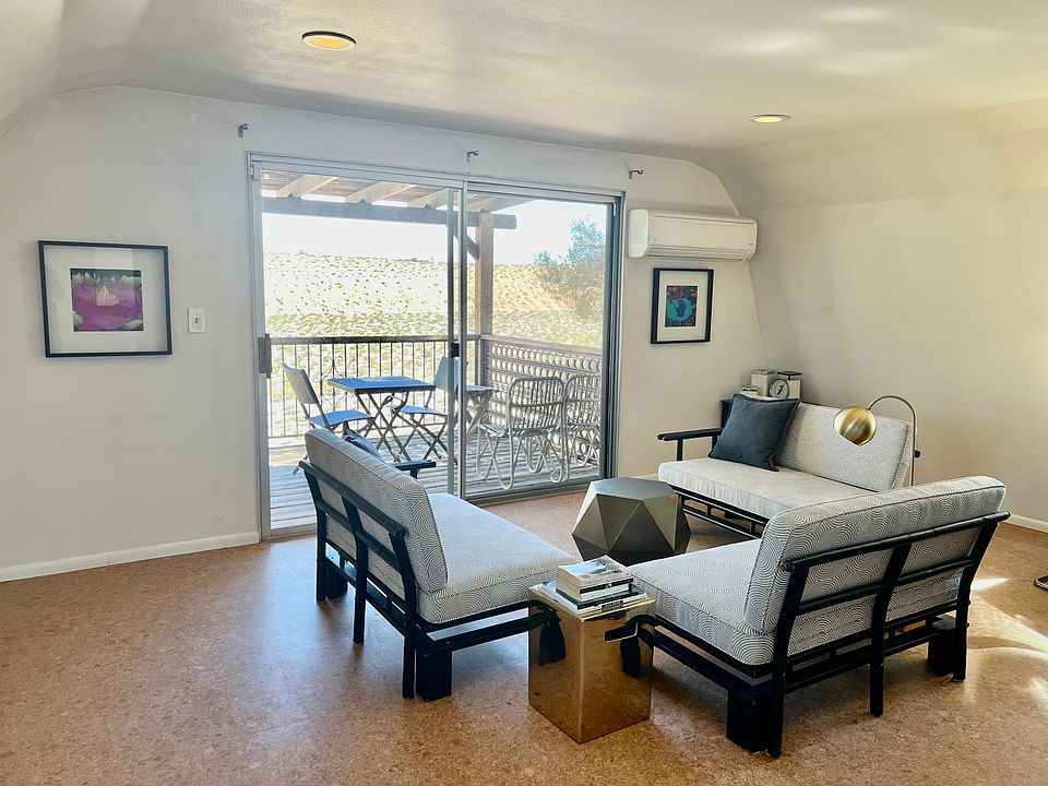 Upstairs Living room area