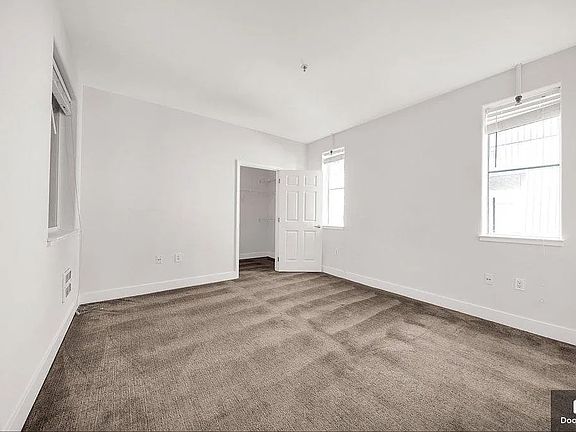 5th image of 851 Van Ness Ave Unit 108