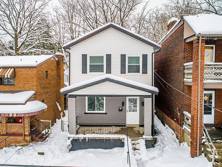 122 Kirk Ave — Photo 4